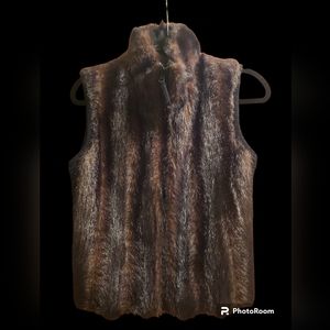 Suzy Shier Faux Fur Vest